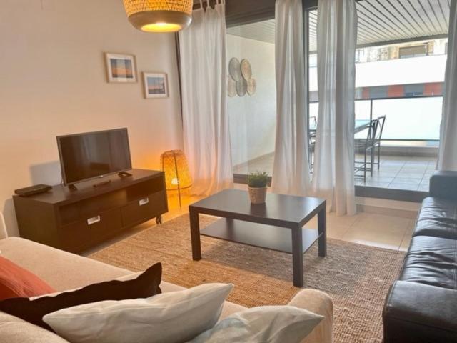 Gatu Premium Racimo, Terraza, Piscina, Aire Ac, Wifi Y Parking " Preferente Mayores De 25 Anos Y Familias " El Puerto de Santa María Exterior foto